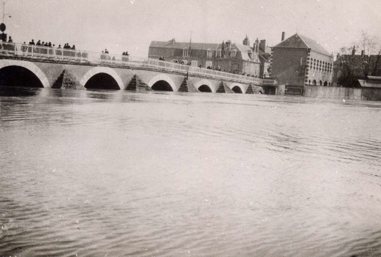 Vierzon sous les eaux, il y a eu pire qu'aujourd'hui !