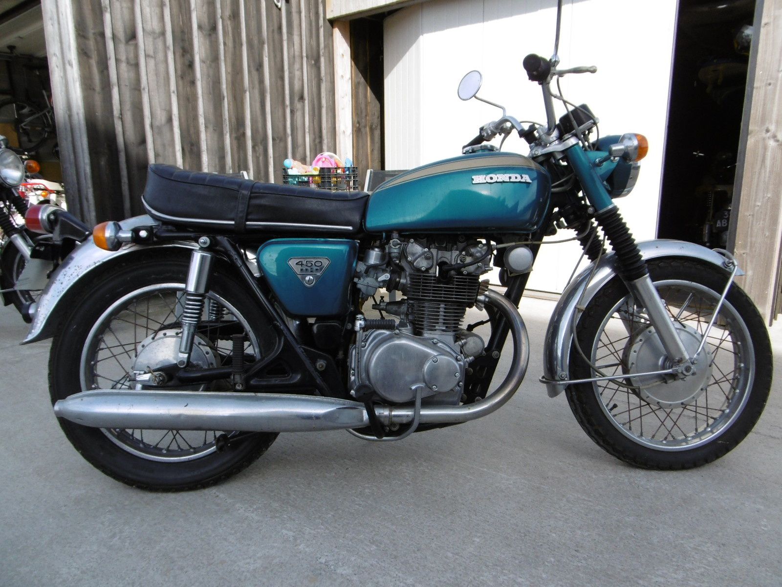 HONDA CB 450 K1 de 1971 - L'atelier Moto Ancienne by Breizh Moto Ancienne