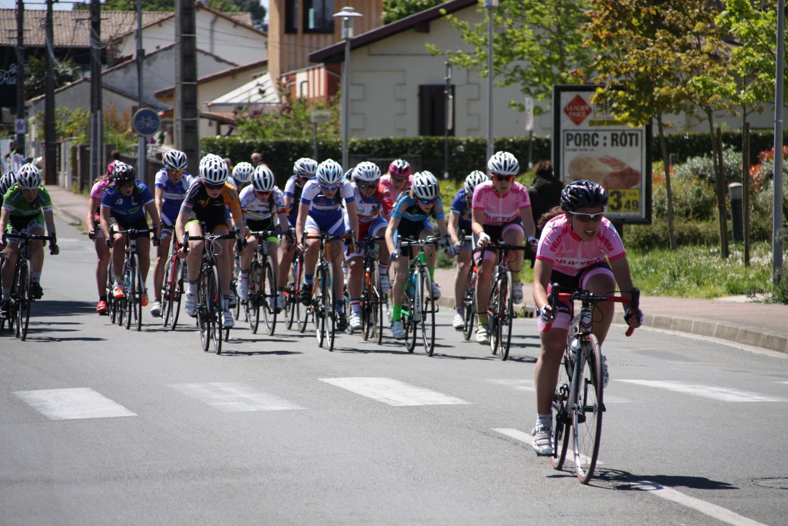 Ilona FEYTOU figure dans le groupe de tête