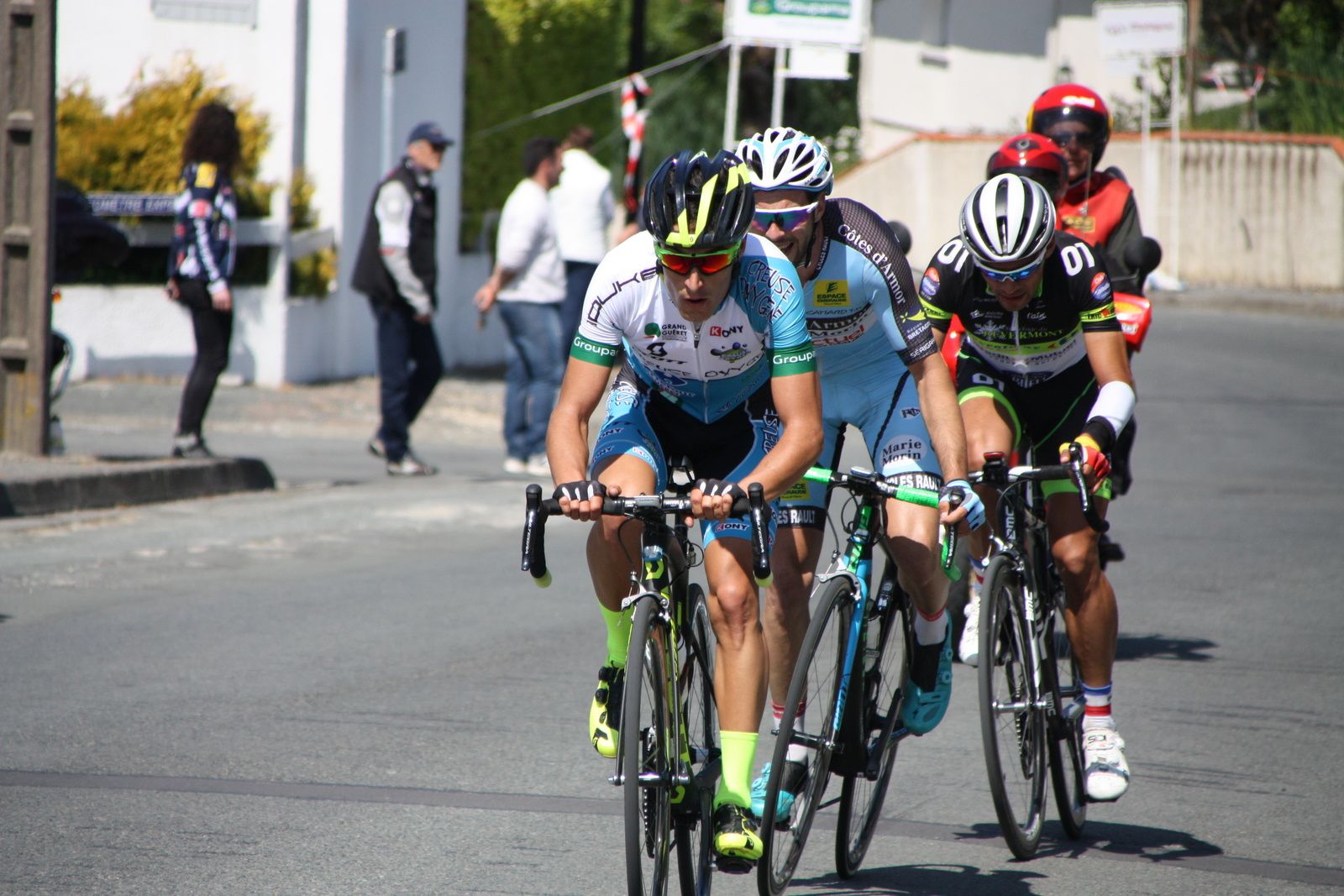 3e tour, ils sont 3 en tête