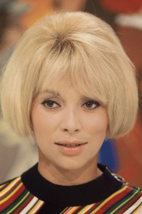 mireille darc prostituée
