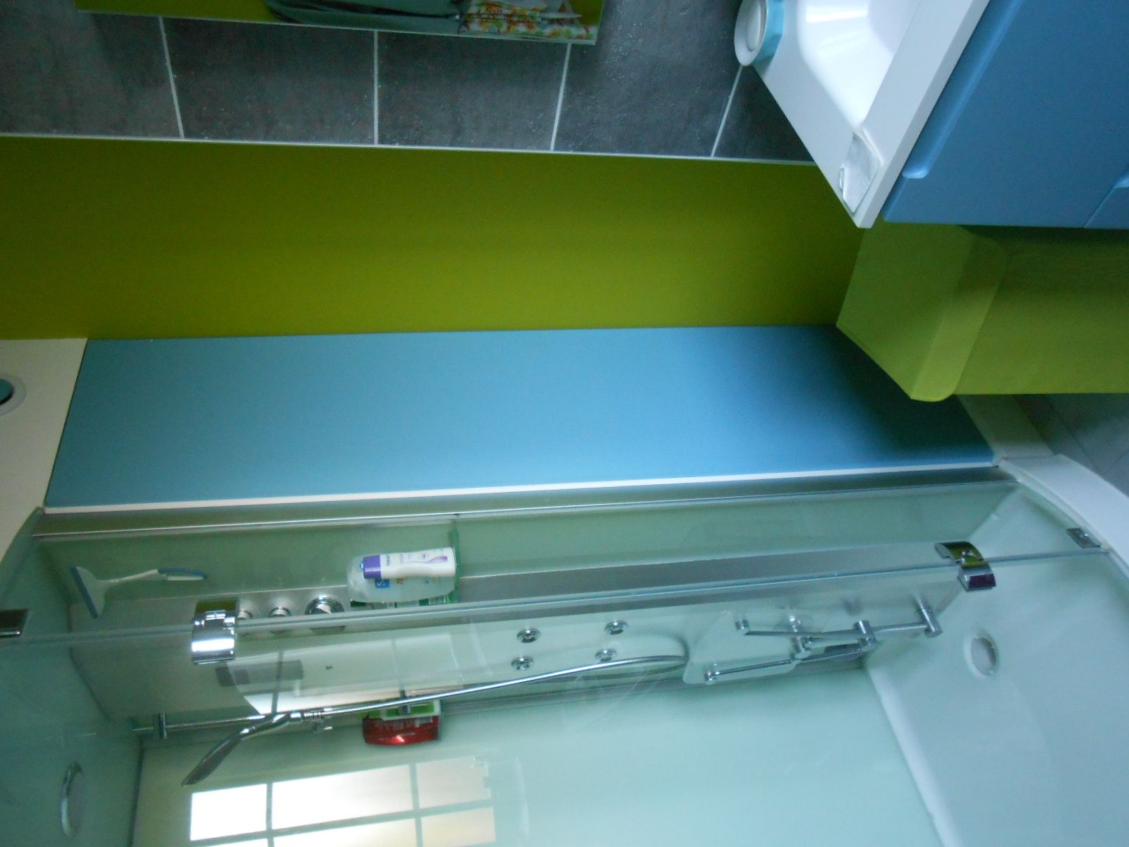 Salle de bain du bas la maison aux 12 travaux