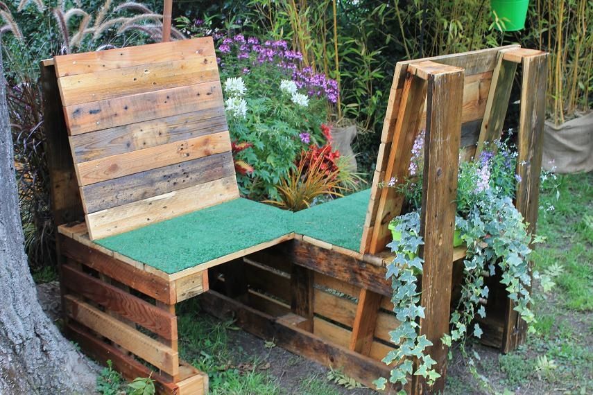 Un confident pour le jardin en bois de palette - passeur de plantes