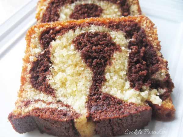 Cake marbré au chocolat-vanille
