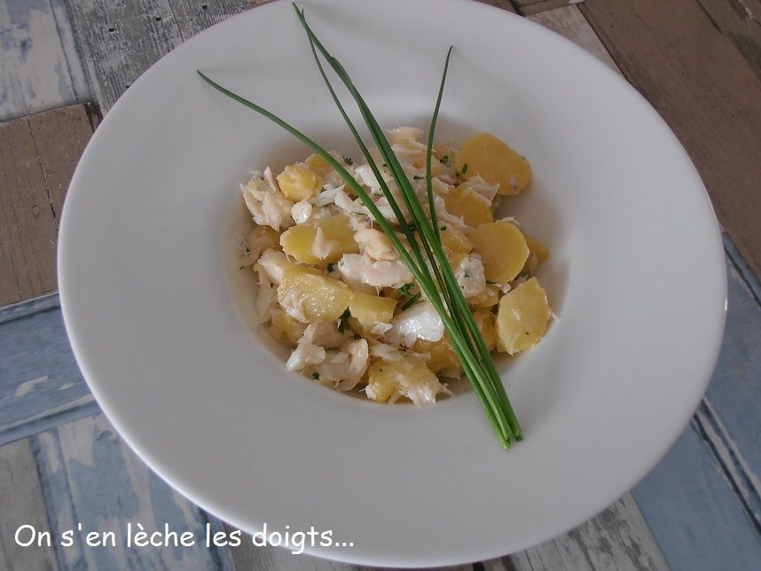 Salade de cabillaud et pommes de terre pour l'été. - On s'en lèche les  doigts...