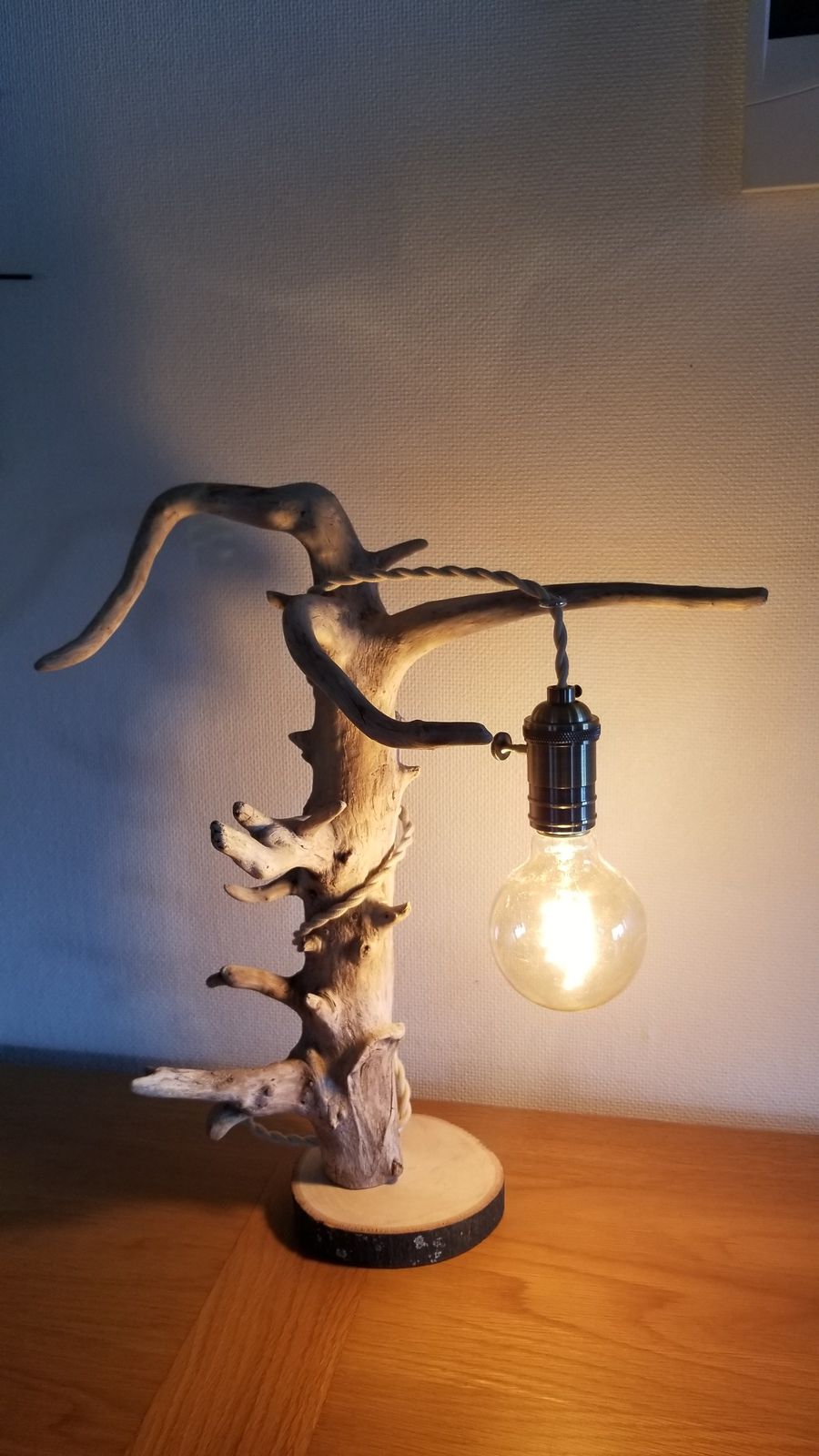 Lampe originale en bois flotté - Oboisdormant Créations Bois Flotté