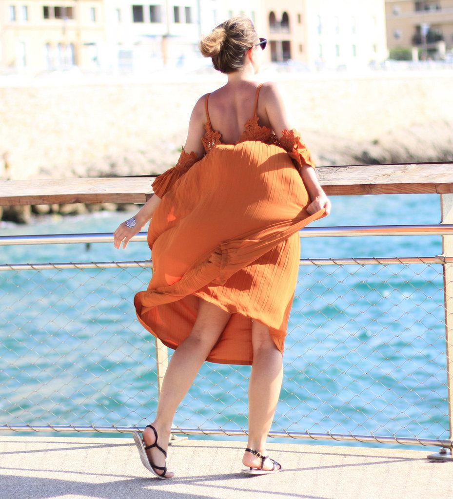 Ma jolie robe Rouille - Le blog de Valou Modeuze - Blog mode, voyage,  beauté, lifestyle