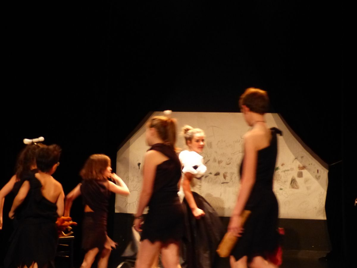 2014 L'histoire avant l'histoire (Théâtre enfants ...