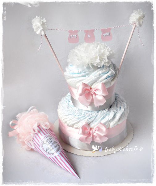 Gâteau de couches fille pour baby shower party - Babys Cakes Cadeaux