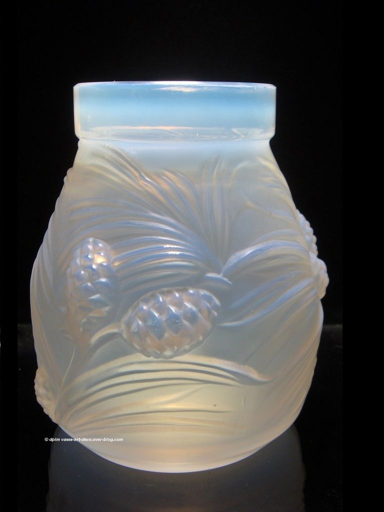 Vase Etling modèle Pommes de pin