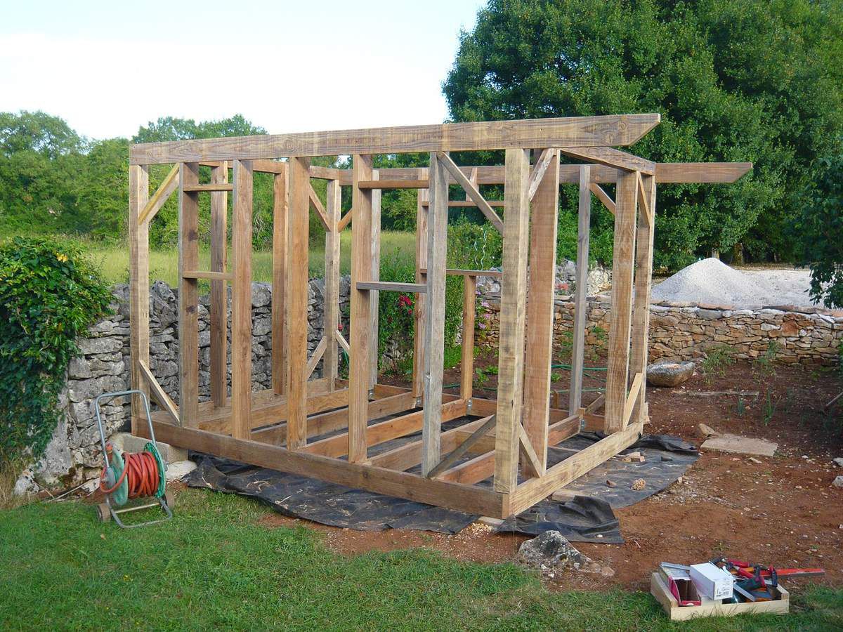 Abri de jardin en bois, cabane de jardin: la construction épisode3 - blog  de travaux et de bricolage pour la maison et le jardin .