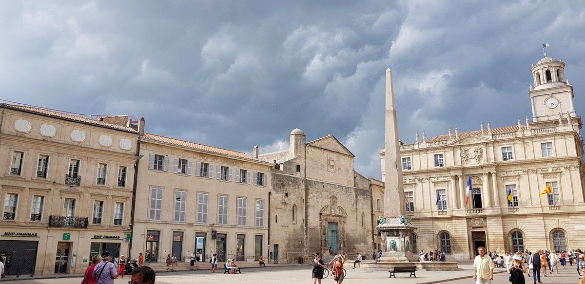 rencontres d arles offre d emploi