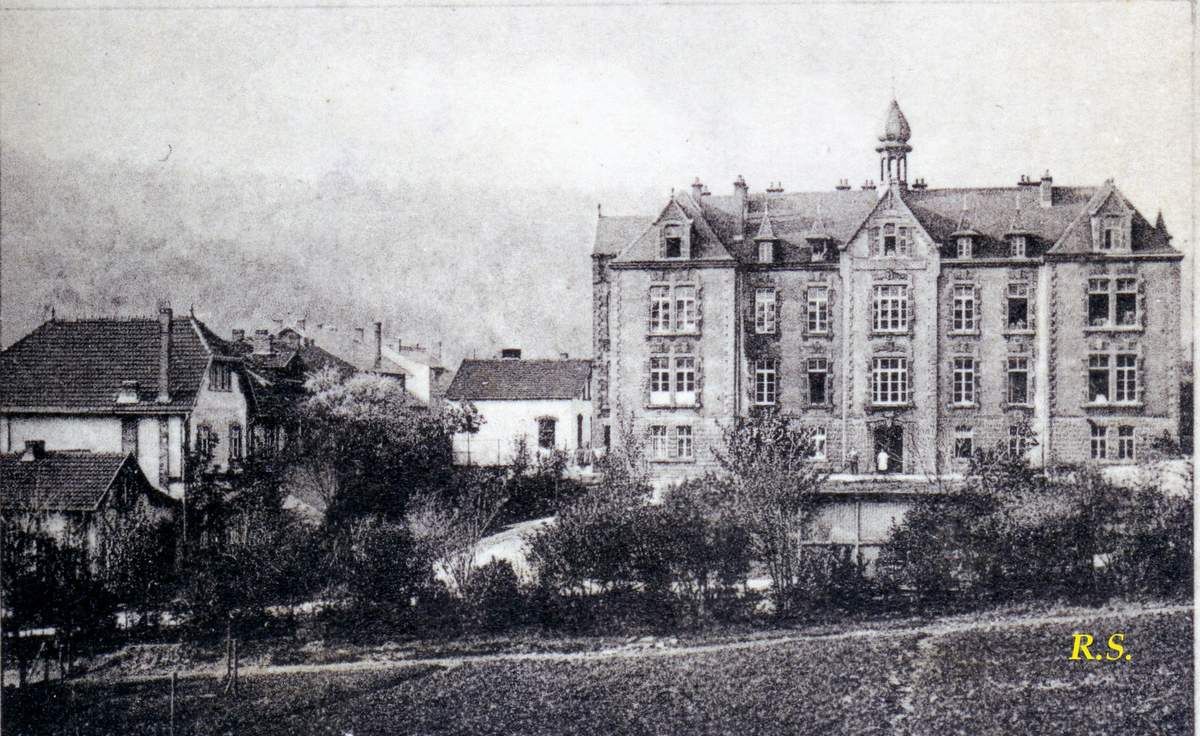 De l'hôpital d'Algrange à l'E.H.P.A.D. Le Witten