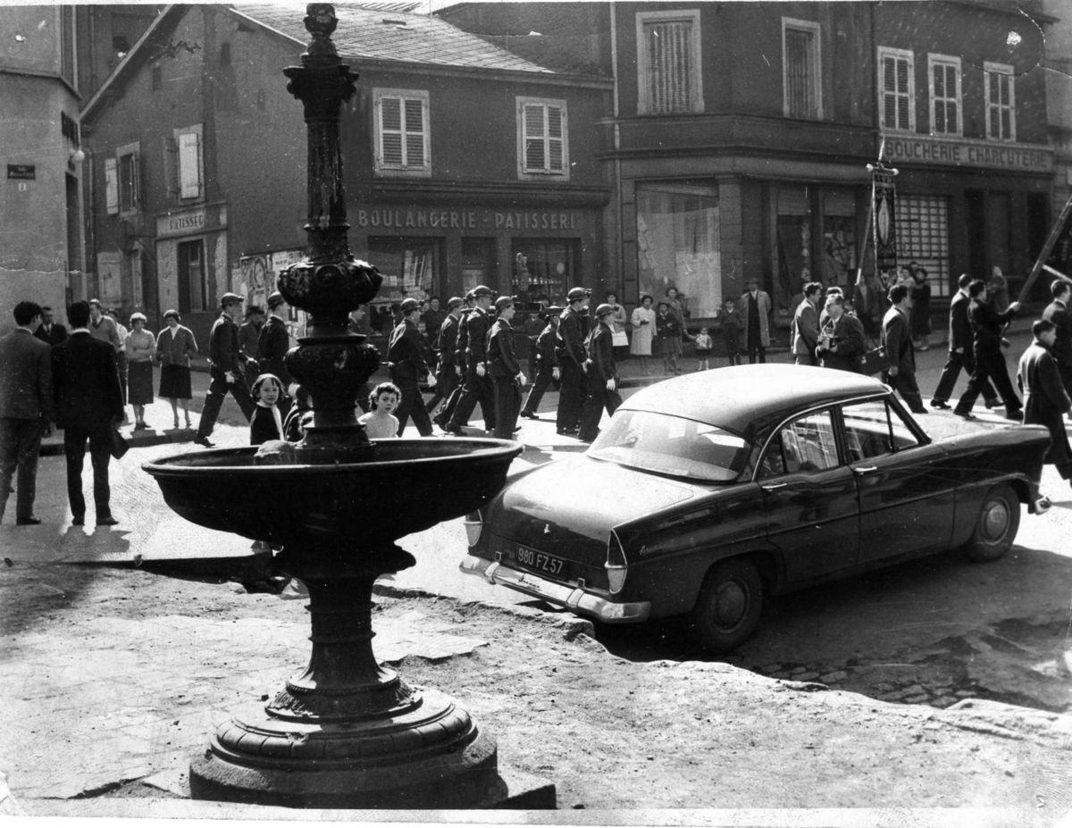 N° 1 et 3 rue Foch à Algrange - Combustibles - Café-restaurant - Habitation