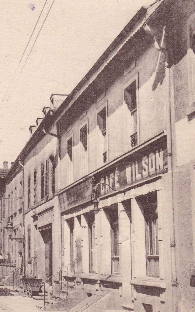 N° 8 rue Foch à Algrange - Cordonnerie - Boulangerie-Pâtisserie - Alimentation - Habitation