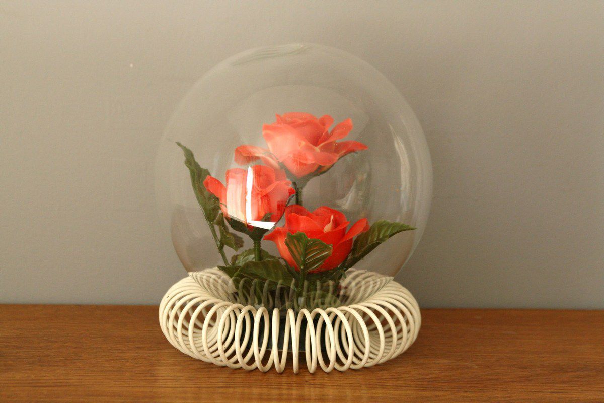 Fleur sous globe/ boule de verre Le Rosarium Kitch Années 60 - Vintage -  Vintage Family