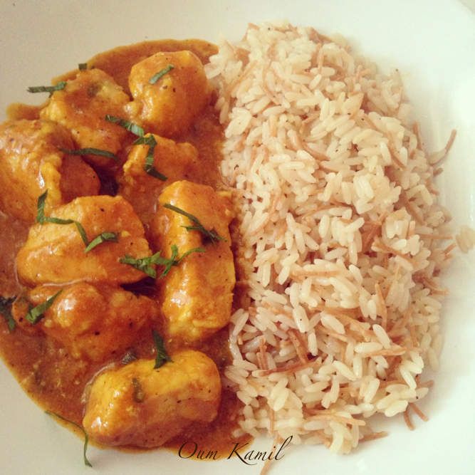 Dés de poulet & Sa Sauce au Curry