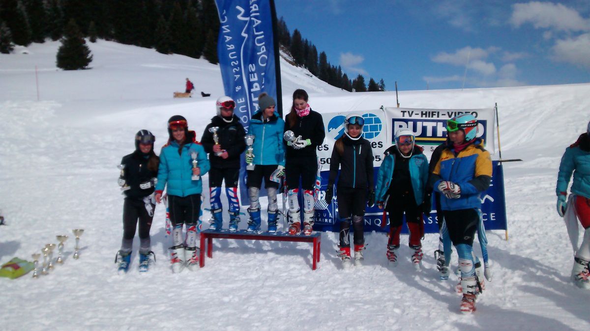Noémie 3e et Léa 6e du slalom U16