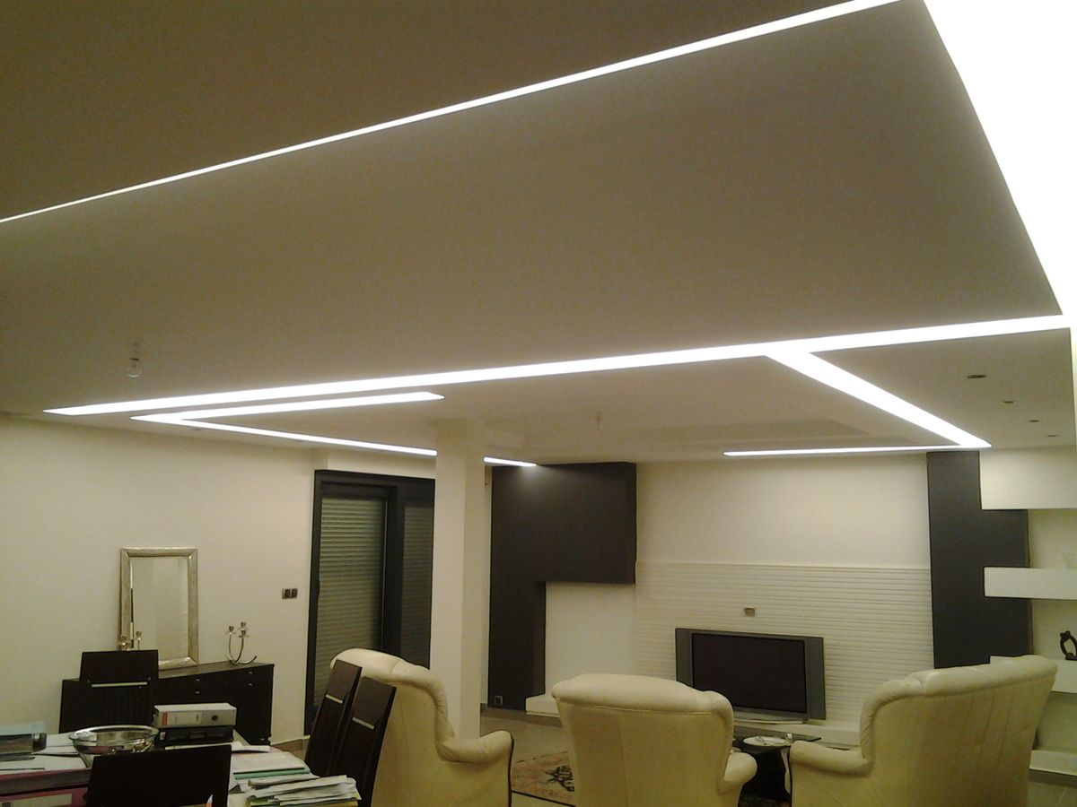 plafond en staff avec intégration d'éclairage à Led - staffeur ornemaniste