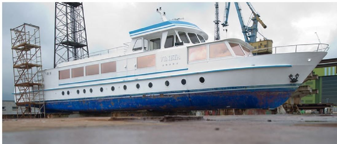 Vente Aux Encheres D Un Ancien Yacht D Etat De L Ex Rda
