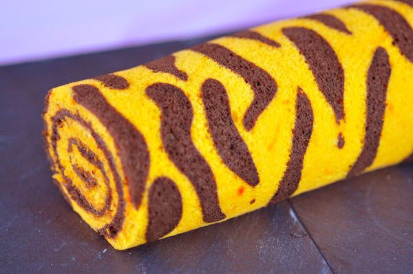 Gâteau roulé imprimé tigre - Recettes de cuisine Ôdélices
