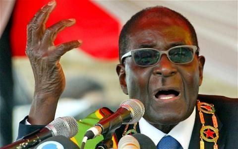 Avant Mandela, il y avait déjà Mugabe...