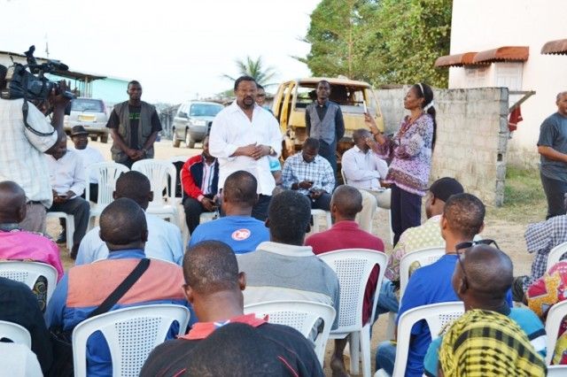 Jean Ping, le 22 août 2014 à Dragages-à-gauche (Libreville). © Gabonreview