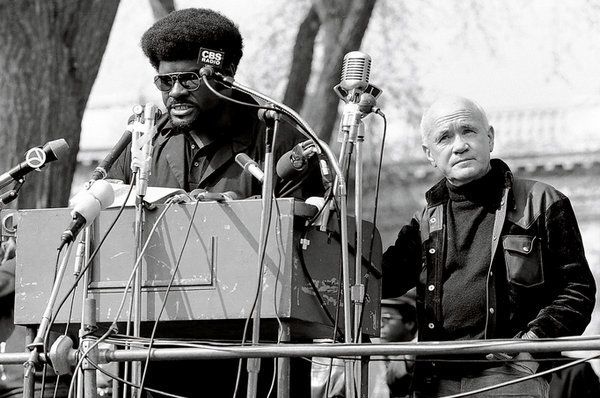 Jean Genet aux USA près du Black Panther Party