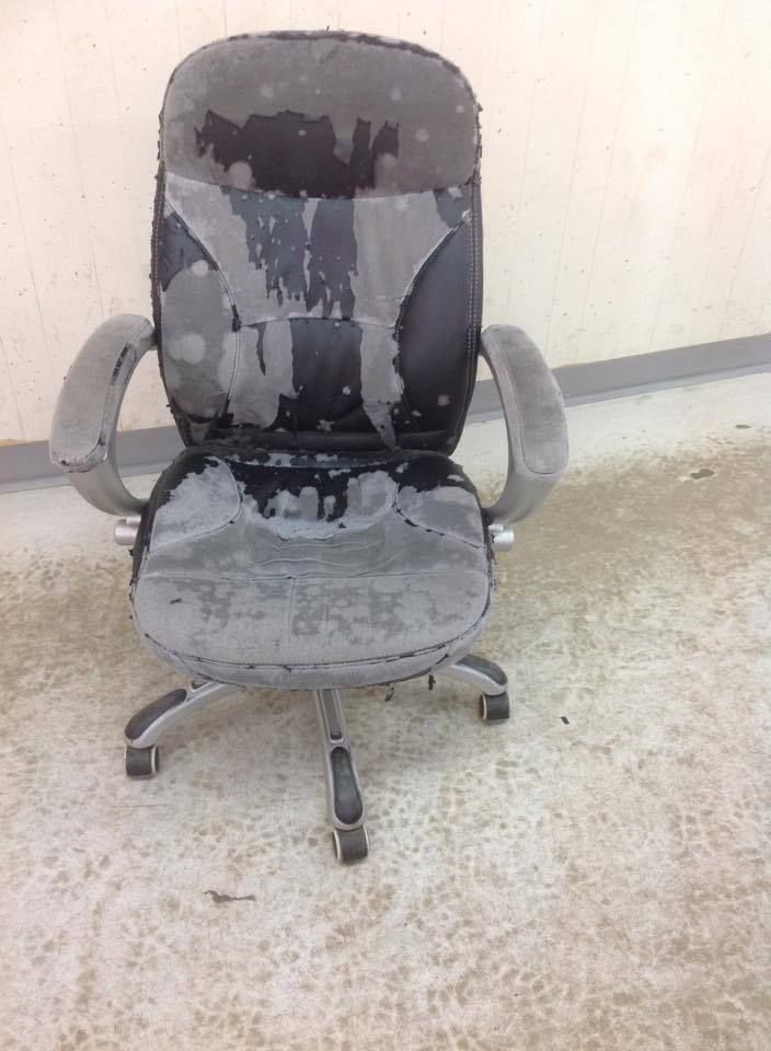 #Toquard / Fauteuil de professeur d'université rénovée sous Ouattara