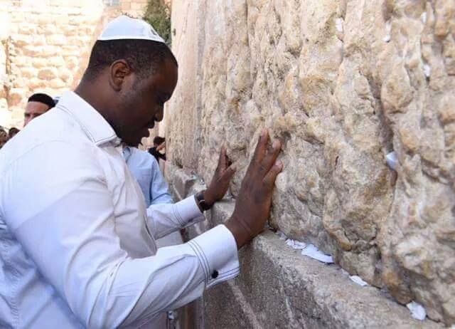 En visite récemment en Israël