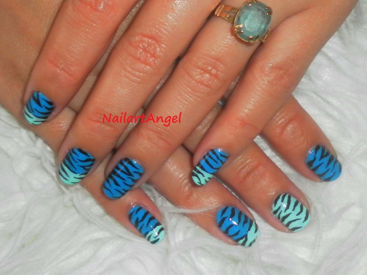 Nail Art zébré NailartAngel