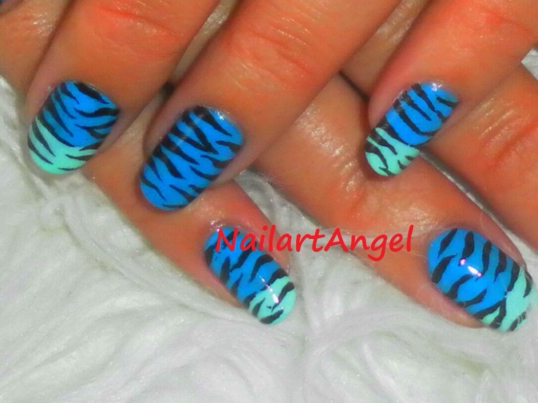 Nail Art zébré NailartAngel