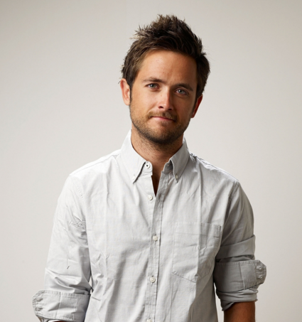 CBS dévoile le casting de ses nouvelles séries d'été "Brain Dead" et "American Gothic" incluant Aaron Tveitt, Danny Pino, Justin Chatwin...