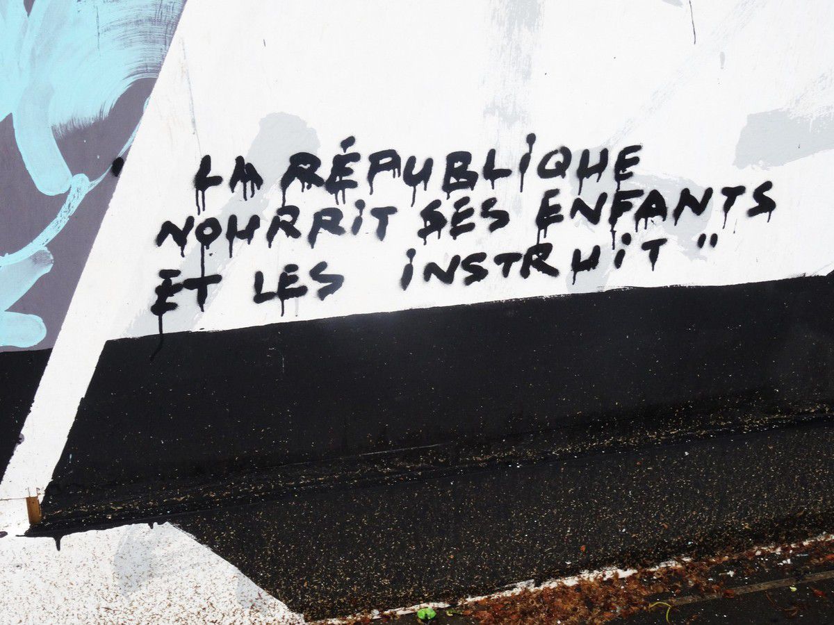 street art sur la place de la République