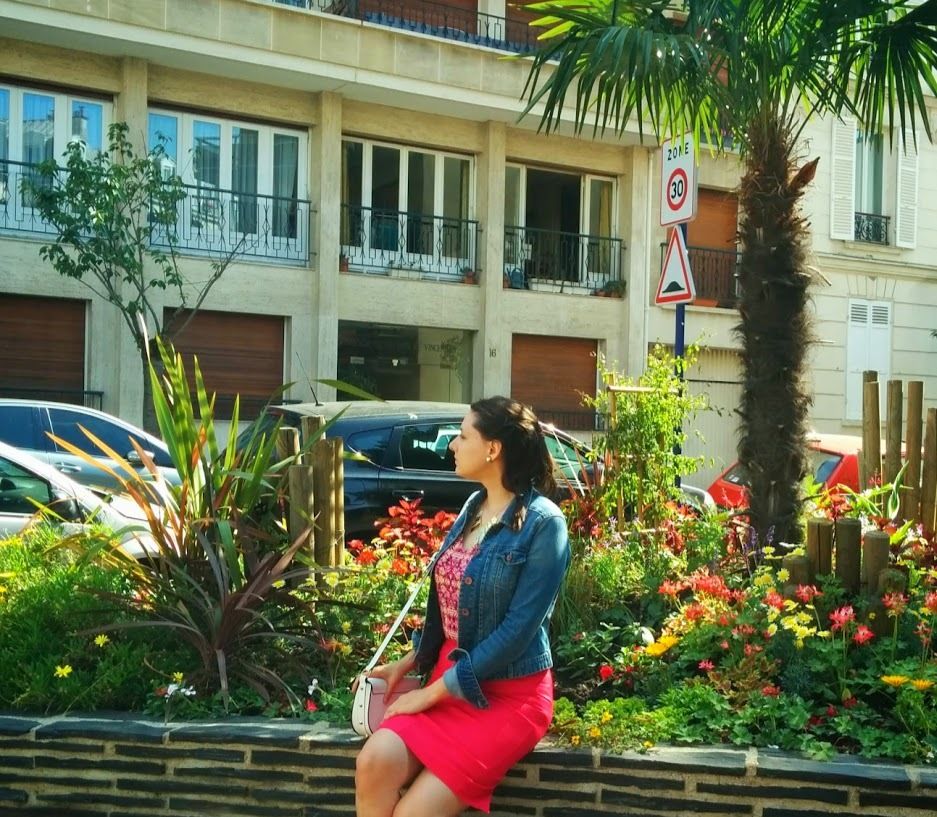 Palm tree and flowers in the city