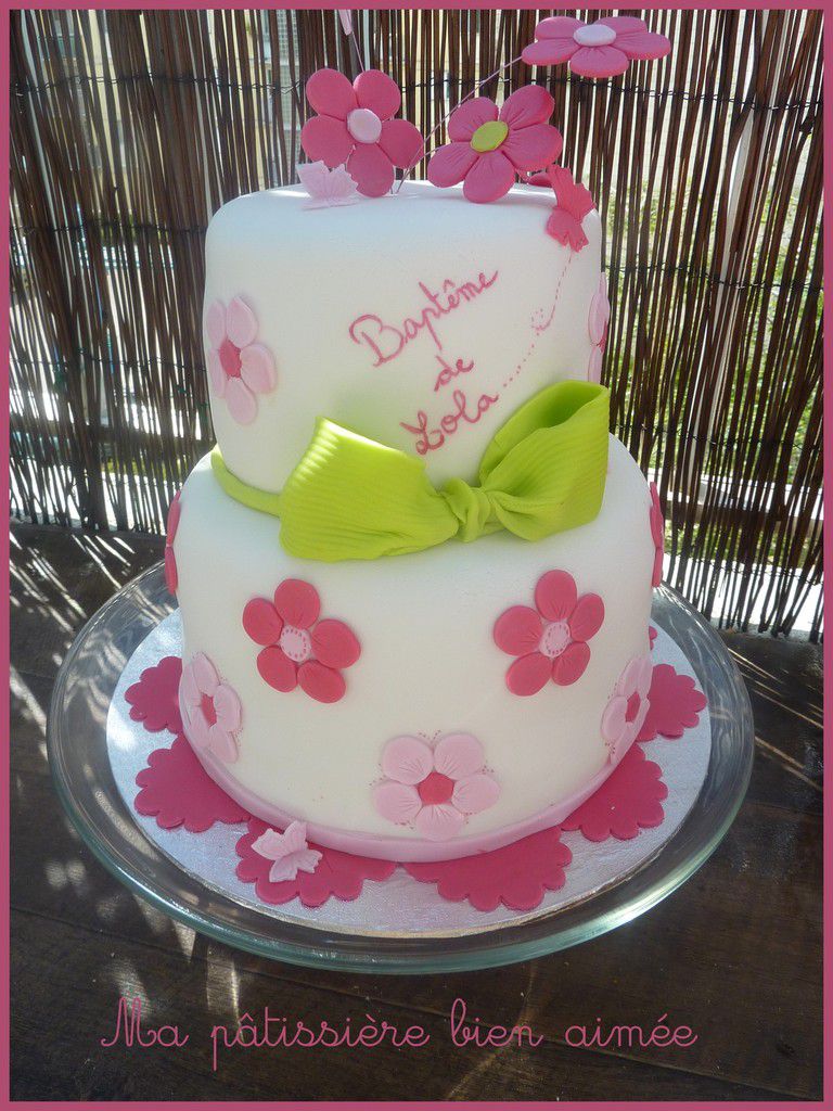 Gâteau baptême , thème floral