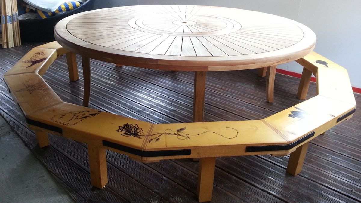 banc pour table ronde - atelier de dessins ,de créations artisanal