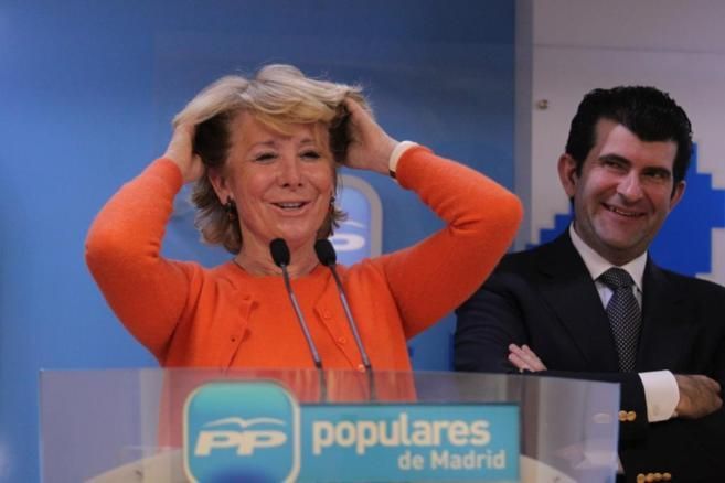 ESPAÑA: En Madrid los sicarios de esperanza aguirre siguen llenandose los bolsillos con dinero publico - En este caso es "el calvo" beltran - como se le conoce en el PP de Madrid - Mañana será bartolome gonzalez - "jefe de casting" de los elegidos por el partido para ser alcaldes - empapelado por la justicia - esperanza siempre se ha rodeado de delincuentes "ejemplares" ¡¡Vete ya!! Antes de que te eche un juez - lo mismo que a tus sicarios - entonces "los federicos" no podran ayudarte