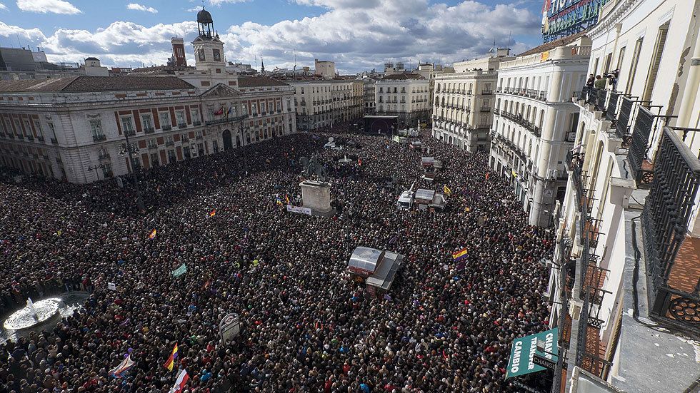 ESPAÑA: La cleptocracia sigue con el saqueo de las Instituciones españolas - Mientras en Grecia quieren eliminar a la casta sucia y mafiosa - En España Marrano rajoy no mueve ni un solo dedo en acabar con los ladrones que pudren todo lo que tocan - ¿quén a metido a Grecia en el hoyo? Los ciudadanos o la casta - ¿Quién a metido a España en el pozo? - los ciudadanos o ésta sucia y mafiosa casta que - Si estamos de acuerdo en que "Papandreu y Caramanlis son culpables" - "Si "zapatitos y Marrano son culpables" - Por qué la UE castiga a 40 millones de personas por los delitos cometidos por unos miles de golfos - TIC TAC - TIC TAC Todos los socialistas reunidos en Valencia chupan de nuestra sangre - Qué decir de la reunión de Marrano en Cataluña - Malditos sean - TIC TAC - TIC TAC