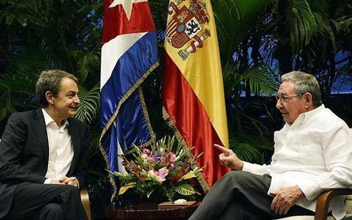 Qué curioso "zapatitos" y el moratinos haciendo negocios con raul castro - Donde están los de PODEMOS