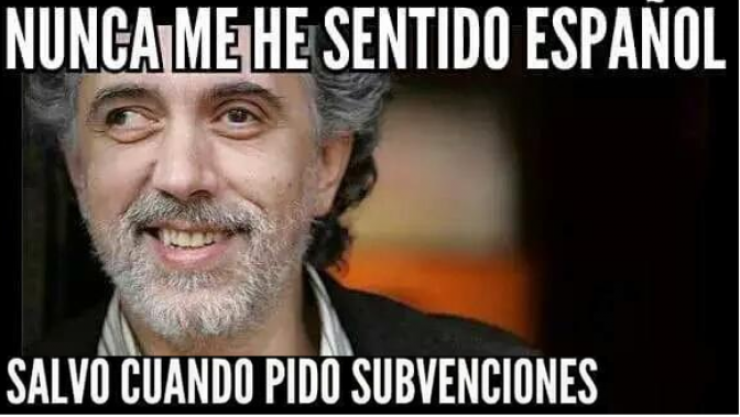ESPAÑA: Por favor, en las próximas elecciones , vota con cuidado...y escoge con conciencia ¡Tú decides ! 1- El ladrón vulgar te roba: El dinero, el reloj, la cadena, el coche, el móvil y cualquier bagatela más. 2- El Político te roba: La salud, la vivienda, la educación, la pensión, la recreación, el trabajo y hasta la conciencia. Tenemos 450.000 politicos con cargo. Multiplicalos por una media de tres de familia. Son un ejercito de sanguijuelas que nos chupan la sangre desde hace mas de 30 años. Mientras, el jefe del estado hereditario hace turismo. 1.- El primer ladrón te elige... ¡A TI! 2.- El segundo ladrón... ¡LO ELIGES TÚ! ¡Analiza y Piensa!. No votes a HdP. Si quieres botar hazlo sobre las tripas de estos "castuzos" chupa sangre