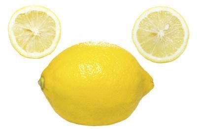 La crème ne blanchissant pas la peau de la personne