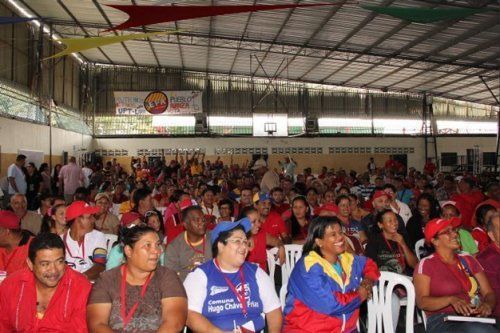 Le Venezuela accélère sa ¨transformation du pouvoir citoyen en gouvernement¨