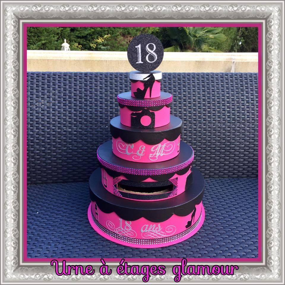 Urne à étages anniversaire jeune fille 18 ans