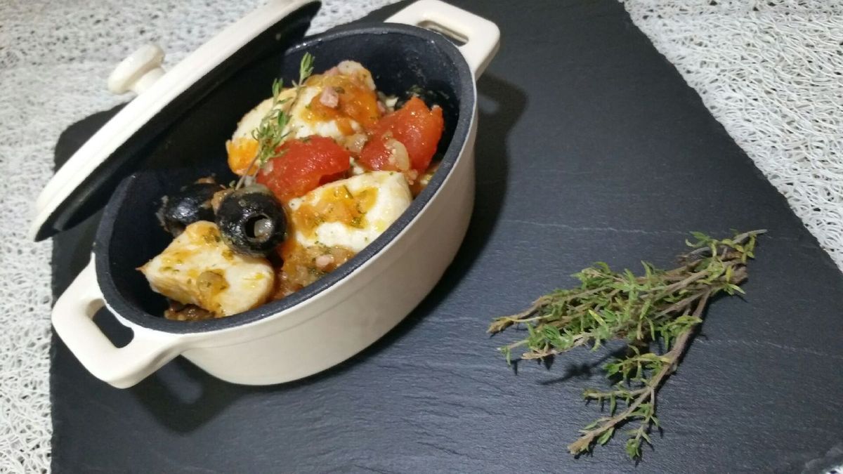 mijoté de poulet à la tomate et au thym