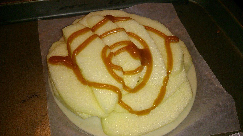 Tartelettes fines aux pommes et caramel beurre salé
