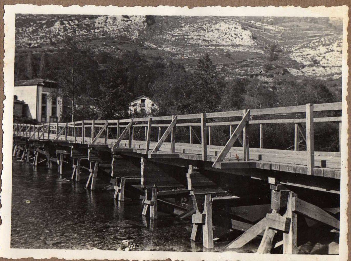 Puente de Panes, de caballetes.