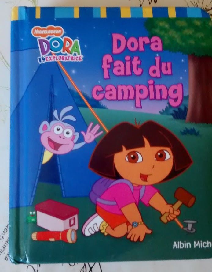 Dora fait du camping, Albin Michel