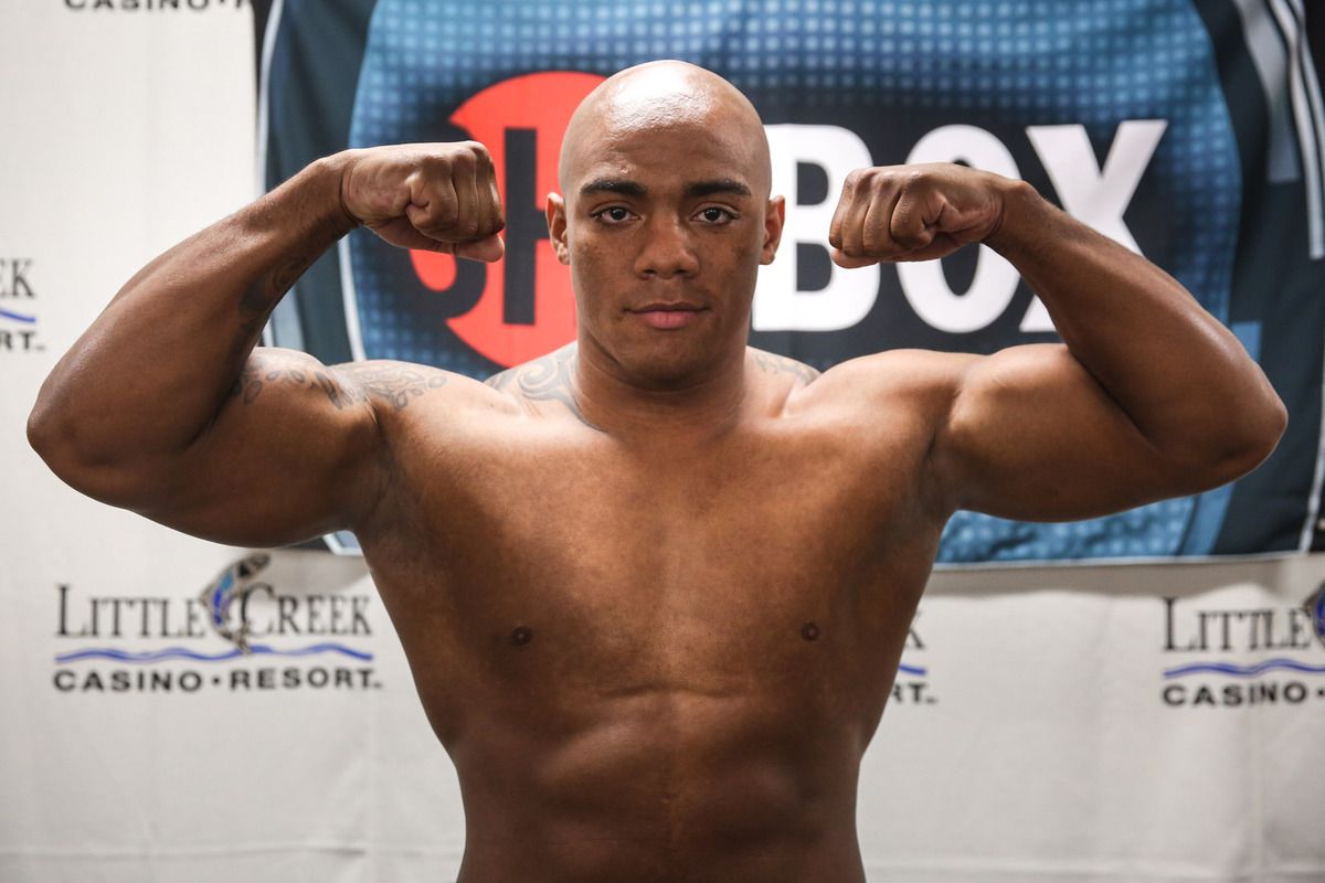 Oscar Rivas est contraint de se retirer boxeanglaisenews2014.over