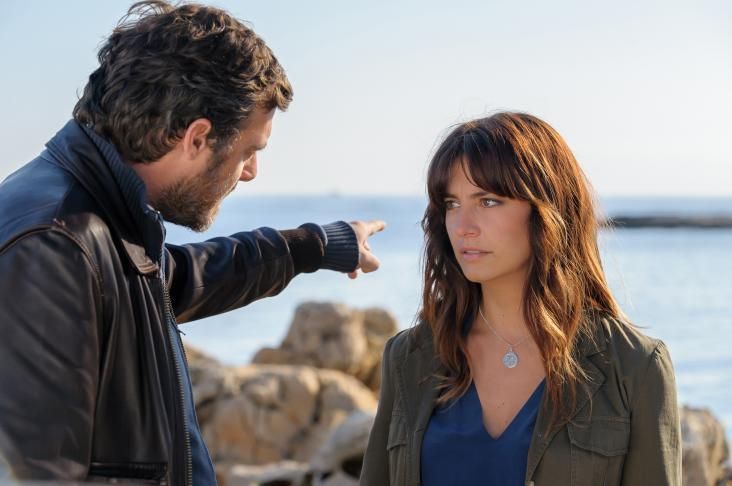 Au Nom De La Vengeance Saison 1 Critiques Séries : La Vengeance aux Yeux Clairs. Saison 1. Pilote